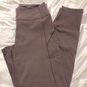 Lululemon In Movement 25” Size 8